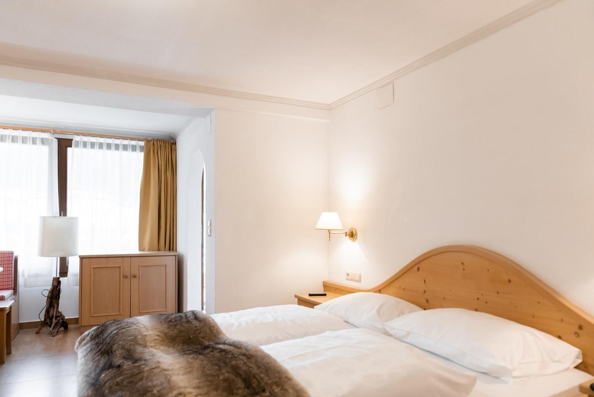 Helmhotel San Candido Habitación foto